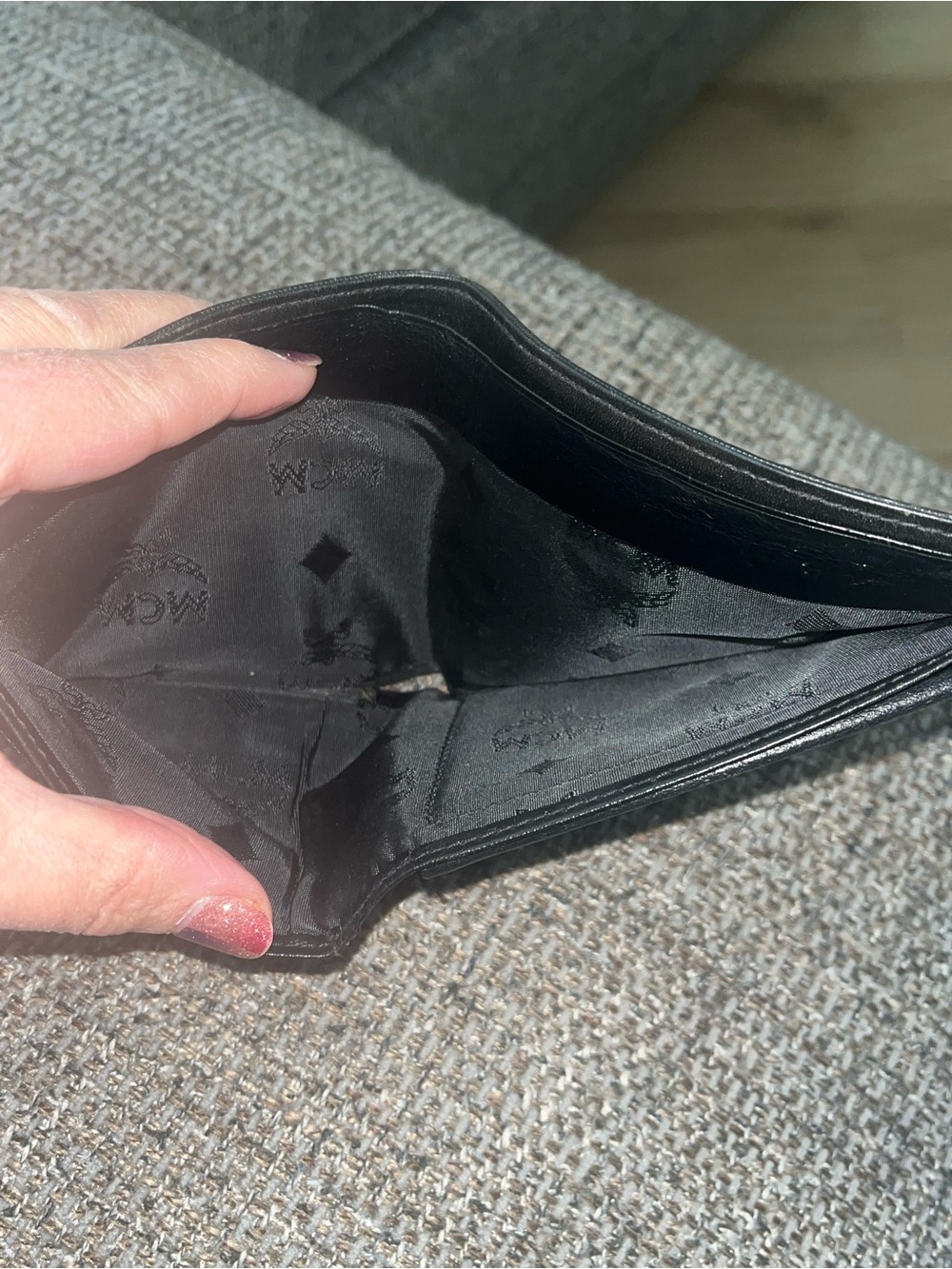 MCM Black Visetos Wallet - Picture 4 of 7